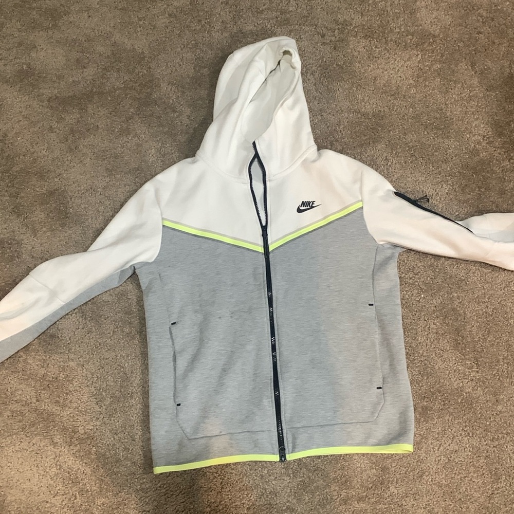 Nike Tech Fleece - Grey/White